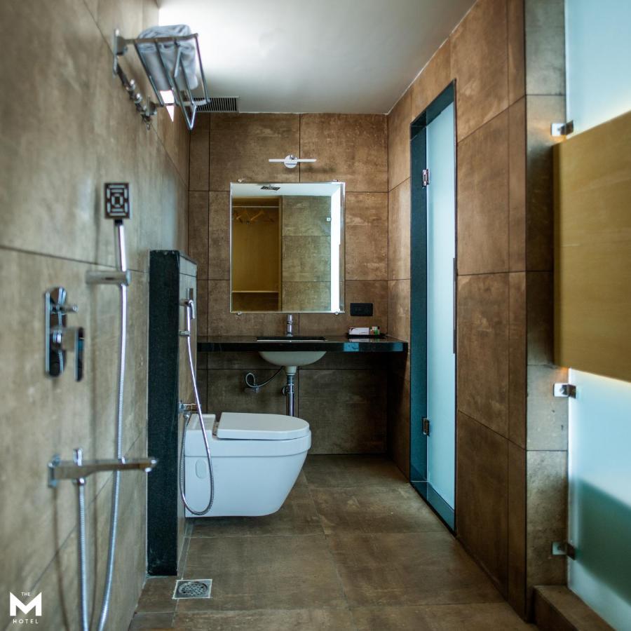 The M Hotel Rāipur Dış mekan fotoğraf
