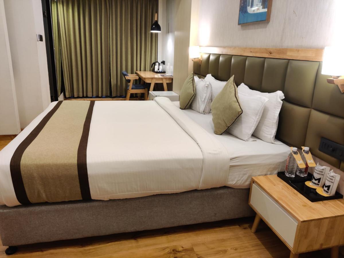 The M Hotel Rāipur Dış mekan fotoğraf